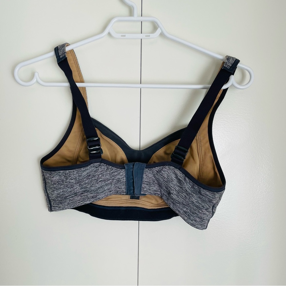 Lululemon Ta Ta Tamer III Sz 10 - Picture 7 of 9